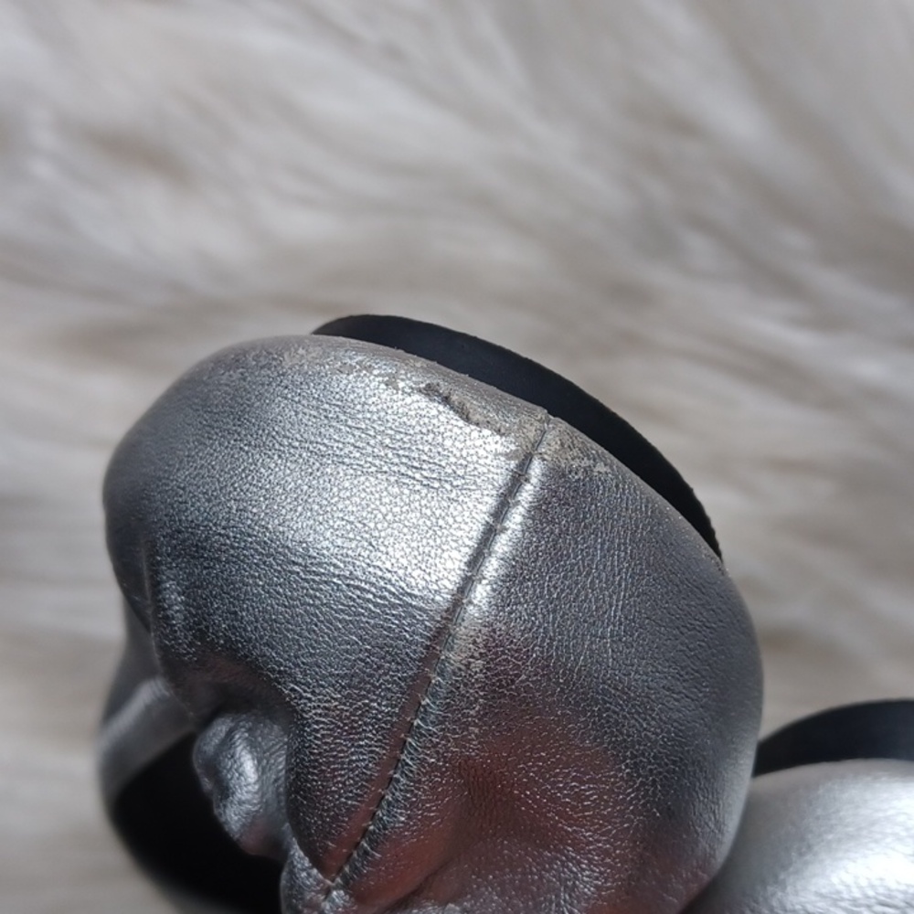 Brighton Leather Flats - Picture 16 of 16